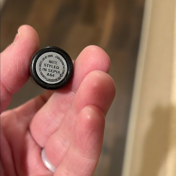 Mac Styled In Sepia - Picture 4 of 11